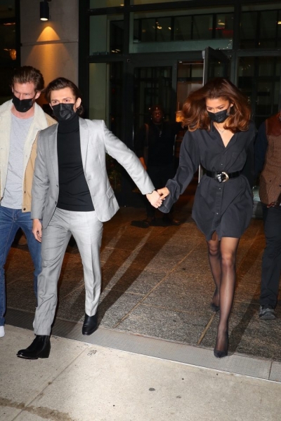 Самая романтичная пара в городе: Зендея и Том Холланд носят футболки с именами друг друга