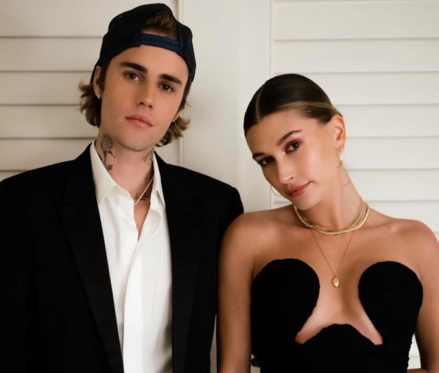 «Точно не в этом году»: Хейли Бибер рассказала, когда у них с Джастином будут дети