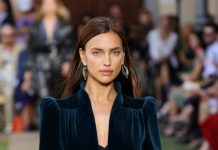 Тонкое искусство провокации: Ирина Шейк в макси-платье с декольте