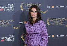 Все внимание на нее: 47-летняя Пенелопа Крус в ультракоротком платье