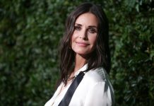 Звезда «Друзей» Кортни Кокс призналась в том, что была зависима от «уколов красоты»