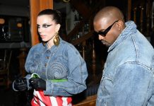 Джулия Фокс показывает, как самой сделать самые трендовые в этом сезоне джинсы