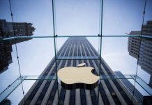 Компания Apple остановила продажу своей продукции и работу сервиса Apple Pay в России