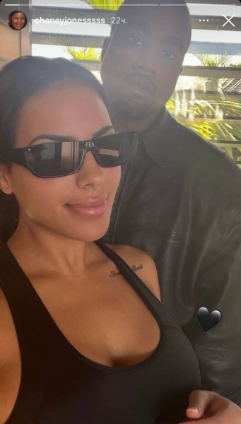 Копия Ким Кардашьян впервые поделилась фото с Канье Уэстом