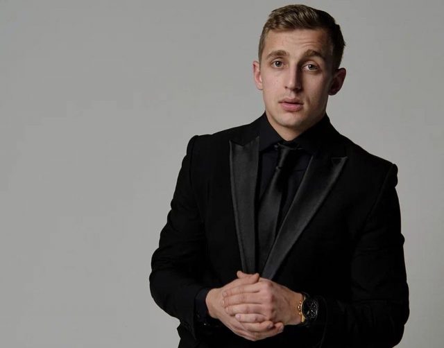 Подтверждение романа? Валя Карнавал встречается с Сашей Стоуном