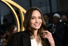 Прекрасна во всем: Анджелина Джоли отправилась в лагерь беженцев