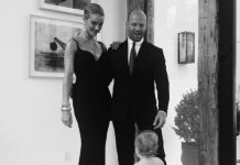 Роузи Хантингтон-Уайтли показала первое фото новорожденной дочки