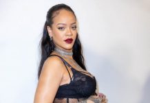 Видео дня: беременная Рианна ответила хейтеру прямо во время модного показа