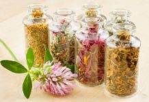 Плюсы лечиться лечебными травами