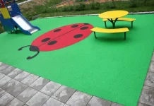 Каким требованиям должно отвечать резиновое покрытие для детской площадки