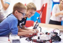 Польза робототехники для школьников: развитие навыков и увлекательное обучение