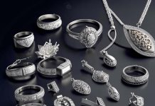 С чем сочетаются серебряные украшения?