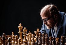 5 причин обучить ребенка шахматам