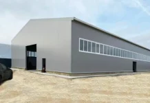 Ангары из сэндвич панелей и их преимущества