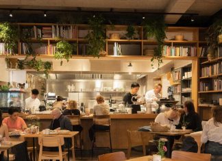 Поминальное кафе: организация, особенности и значение