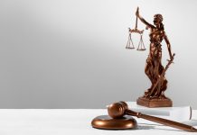 Коллекторы на пороге: могут ли у вас отобрать единственное жилье за долги в 2026 году?