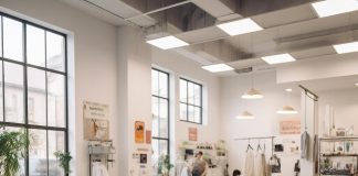 Услуги химчистки с доставкой: комфорт, экономия времени и профессиональный уход за вещами