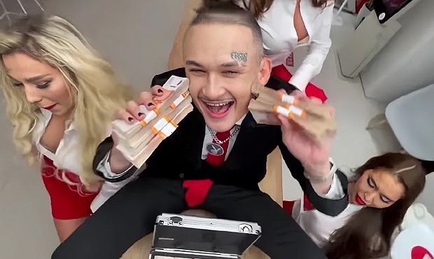 ФАС признала клип Моргенштерна нарушающим закон: что грозит рэперу