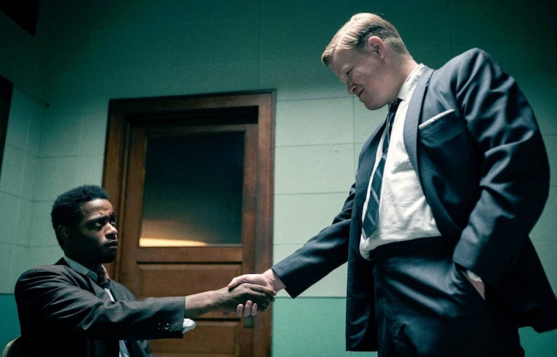 «Иуда и черный мессия»: гениальный Дэниел Калуя в слабой биографической драме об истории, предательстве и власти