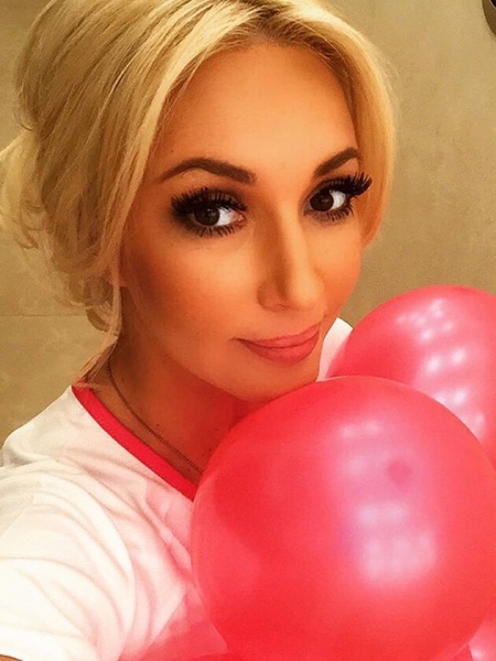 Они решают все: как форма бровей кардинально меняла облик звезд