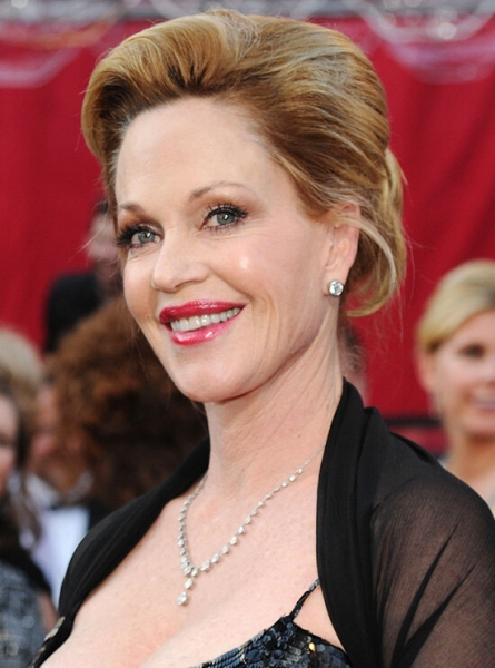 От секс-символа Голливуда до жертвы пластики: бьюти-эволюция Мелани Гриффит