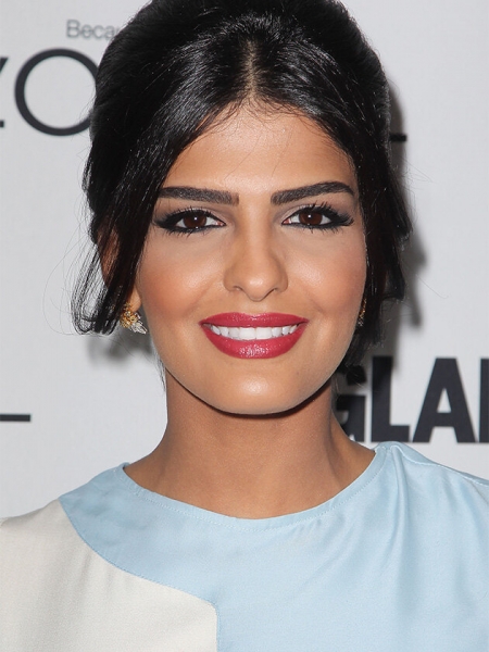 Открой личико: как выглядят жены и дочери арабских шейхов