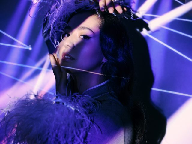 Покоряет Нью-Йорк: певица Манижа блистает на билборде Таймс-сквера