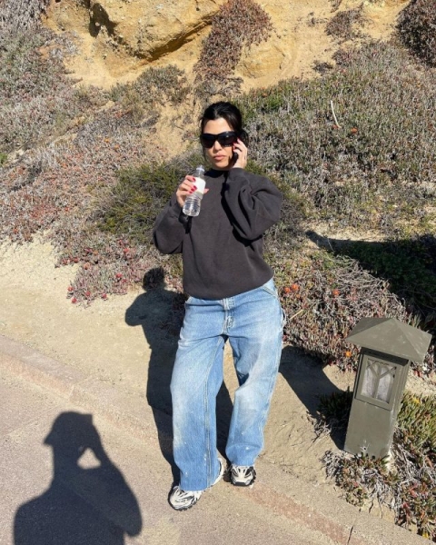 Пользователи уверены, что Кортни Кардашьян беременна. И вот почему 