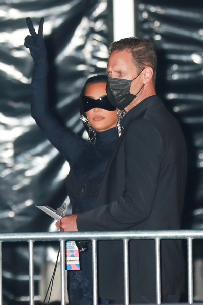 Спасибо Канье Уэсту: Ким Кардашьян стала &laquo;Иконой моды&raquo; 