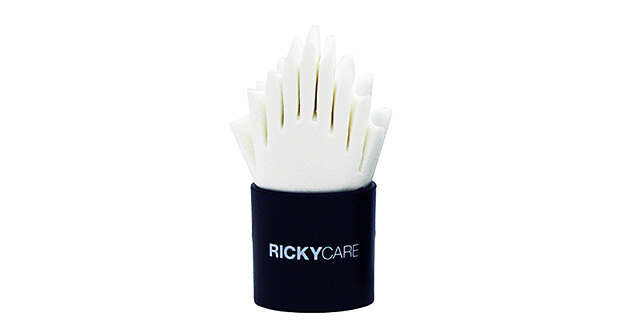 Спонж-пуля, чудо-салфетка и еще 9 необычных инструментов для макияжа