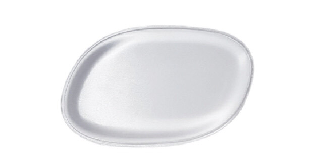 Спонж-пуля, чудо-салфетка и еще 9 необычных инструментов для макияжа