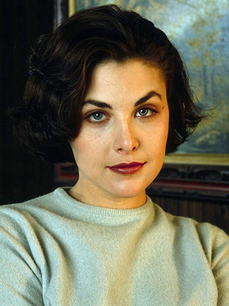 Тогда и сейчас: как сегодня выглядят секс-символы культовых сериалов 90-х