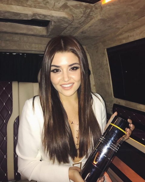 Восточные красавицы: бьюти-образы турецких актрис