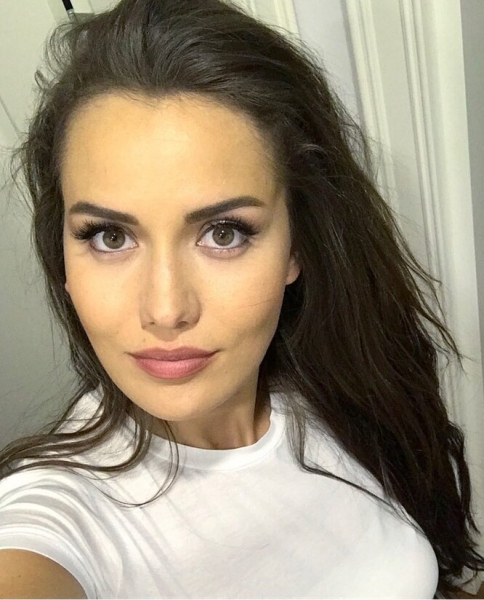 Восточные красавицы: бьюти-образы турецких актрис